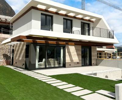 POLOP- rodinné domy s 2-3 spálňami a úžasným výhľadom na more a hory