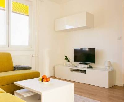 Predaj útulný kompletne prerobený 1 izbový byt, Záhradnícka ulica.