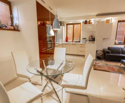 Na krásny predaj 3-izbový rodinný dom, 249 m², Vajnory