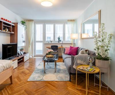 Svetlý 1i byt 40m2, s balkónom, v úžasnej lokalite v centre mesta 