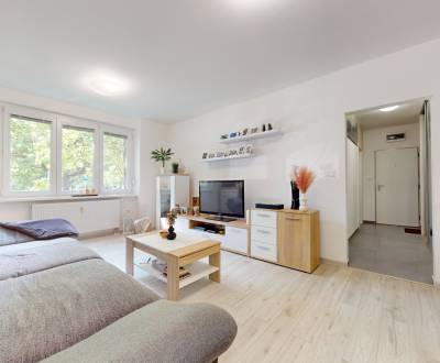 Moderný,  2 izbový byt priamo v parku OSTREDKY | Ružinov