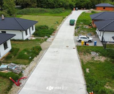 SKVELÁ CENA! NOVOSTAVBA 100 M2 BUNGALOV 4+1 *TYP 1* S POTOKOM, PRAŠNÍK