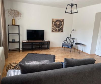 PRENÁJOM veľký 3izb. príjemný mestský byt v centre, klimatizácia 