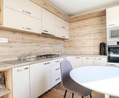 NA PREDAJ 2 IZBOVÝ BYT S PIVNICOU, DUNAJSKÁ STREDA