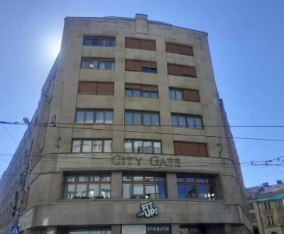 CENTRUM - CITY GATE : 3 izb. byt s lodžiou a 2 kúpeľňami