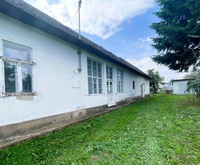 Chalupa - tehlový DOM - blízko Morského oka, s úžasným pozemkom