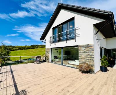 Na predaj rodinný dom so SPA a bazénom v obci Krásna Lúka okr. Sabinov