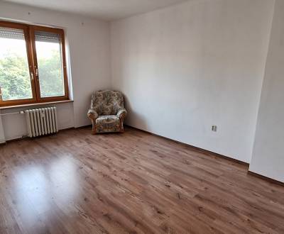 PREDANÉ: 2 izbový tehlový byt, 53 m2 - Komárno
