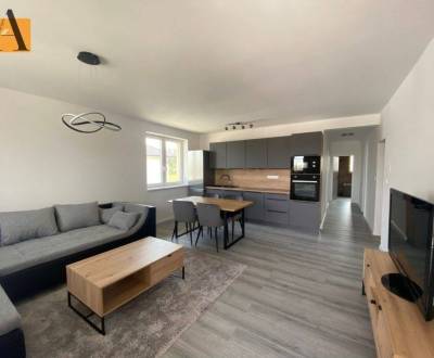 NA PRENÁJOM ZARIADENÝ 3 IZBOVÝ BYT S LOGGIOU, TRSTENÁ 