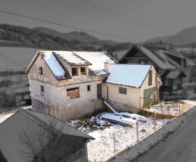 Rodinný dom + pozemok 1178m2, Malé Košecké Podhradie