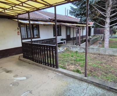 Predaj rodinného domu, Nána pri ŠTÚROVE, Jókaiho u. s pozemkom 1377m2