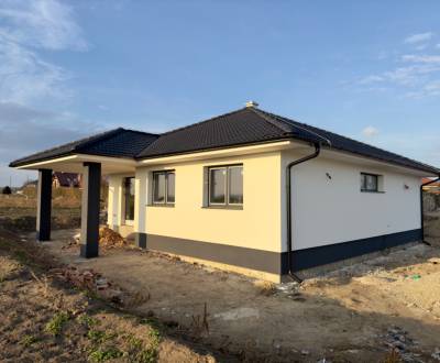 VYNIMOCNA CENA I NOVOSTAVBA 4 i. bungalov s terasou  na pozemku 641m2