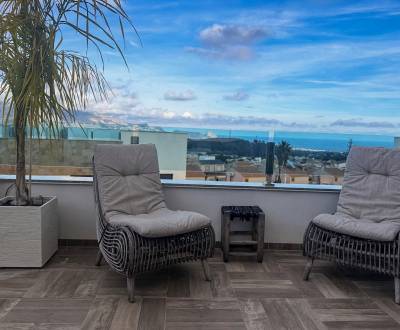 Vám ponúka krásny trojizbový byt s úchvatným výhľadom