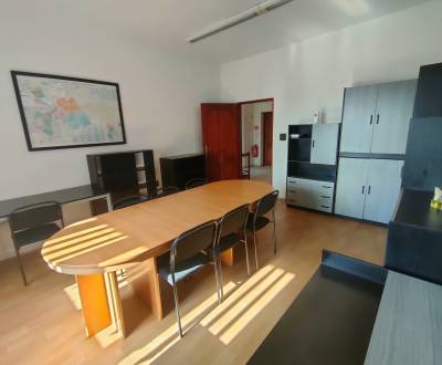  Administratívno-prevádzkové priestory 91m2 v Žiline s parkovaním
