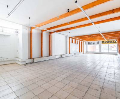 PREDAJ obchodného priestoru v srdci Dúbravky s veľkým potenciálom