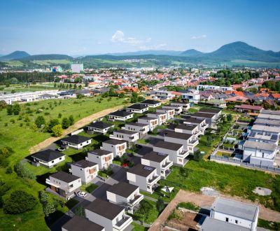 Moderný 4-izbový RD s pozemkom, terasou a výhľadmi – Ľubotice