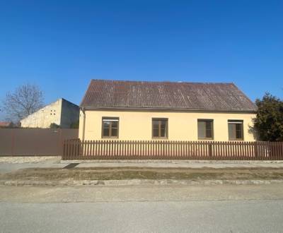 2404 Petronell- Carnuntum Haus zum Sanieren, Bahnhofsnähe !