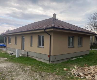 4i Rodinný dom Bretejovce - prenájom 