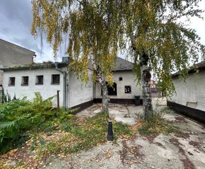 PREDAJ - Rodinný dom , HOSTINEC TOPI , Košúty