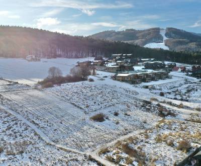 Na predaj pozemok 628 m2 na výstavbu chaty vo Valči pri Snowland