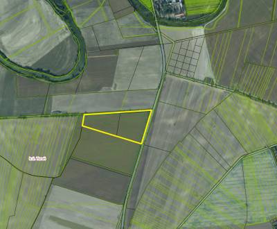 KOMERČNÝ POZEMOK, KRÁĽOVÁ PRI SENCI