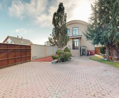 NA PREDAJ RODINNÝ DOM S 3-BYTOVÝMI JEDNOTKAMI_BRATISLAVA-VRAKUŇA