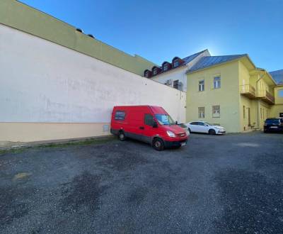 Prenájom parkovacie miesta priamo v centre Popradu.