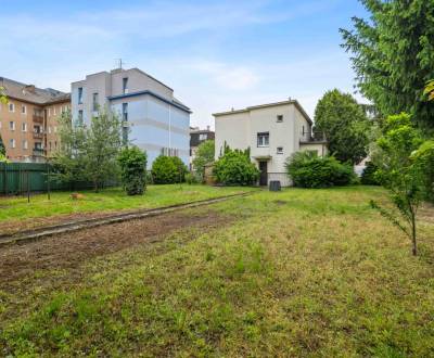 Rodinný dom v centre veľkým pozemkom