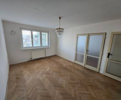 3-izbový byt v tichej lokalite pri lese, neďaleko Bory Mall