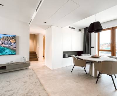 Penthouse s dvoma terasami na pešej zóne Starého Mesta