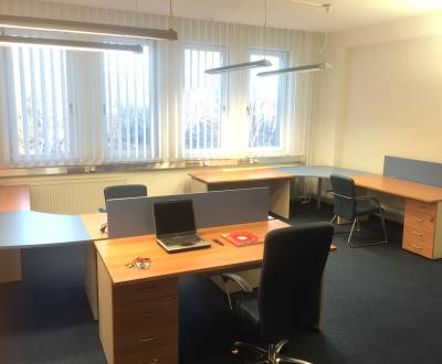 Klimatizovaná kancelária 40 m2 (parkovanie v cene) na Studenej ul.