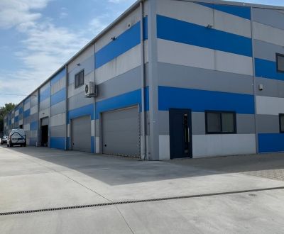 NA PRENÁJOM montovaná hala s garážou /250 m2/,A.Jedlika, Komárno