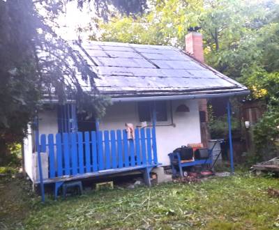 JEDINEČNÝ POZEMOK NA VÝSTAVBU REKREAČNEJ CHATY ALEBO RODINNÉHO DOMU.