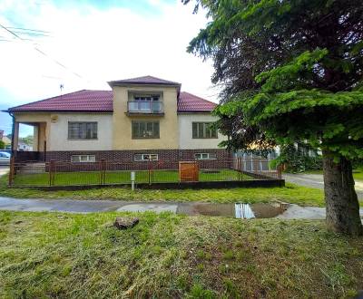 Na predaj rodinný dom s dvomi stavebnými pozemkami, Dolná Krupá