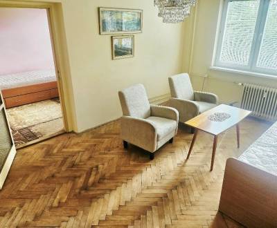 2 izbový byt Bánovce nad Bebravou / CENTRUM / LOGGIA / ČIASTOČNÁ REKON