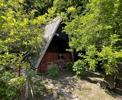 Predaj pozemku s chatkou 502m2, ZO Za Halalovkou Trenčín