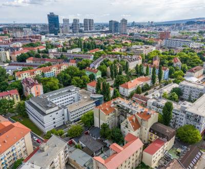 NA PREDAJ príjemný, tehlový 3 izb. byt, balkón, Nivy-Rastislavova ul.
