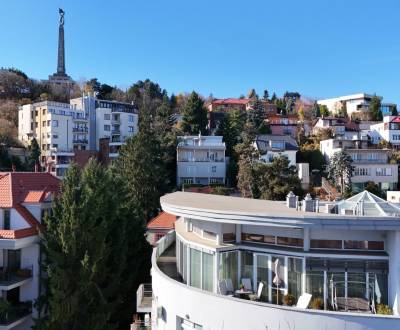 Luxusný 4-izbový byt na prestížnej adrese pod Slavínom