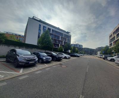 Na prenájom 1 izbový byt, 35 m2, Bratislava, Petržalka, Slnečnice