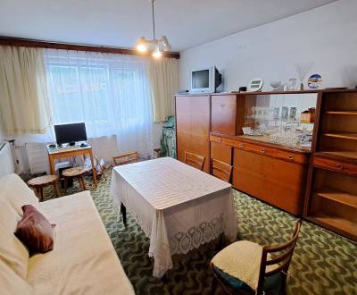NOVÁ CENA!!!: 6 izbový rodinný dom, pozemok 612m2, Valaská Dubová