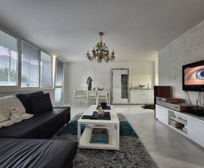 3i byt, 69m2 + 6m LO, Trieda SNP, KE-Západ.