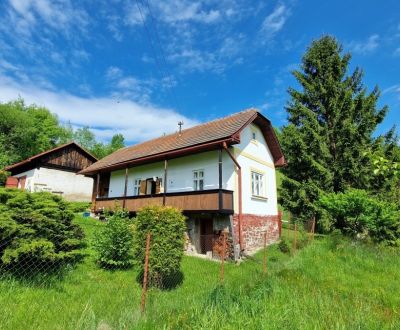 Chalúpka, polosamota, 1,9 ha pozemok, výhľad na Nízke Tatry 