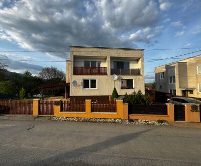 Rodinný dom na predaj Valča