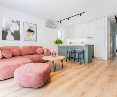 EXKLUZÍVNE Krásny nový 2i byt s balkónom Green Resort 