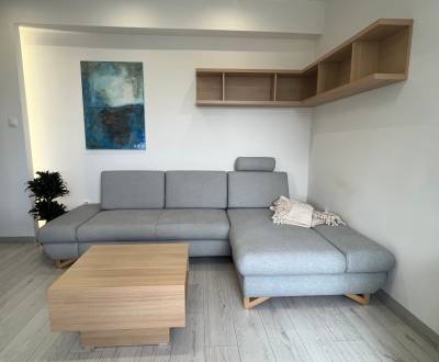 NA PRENÁJOM nadštandardný 2 izbový byt, Dunajské nábrežie, Komárno