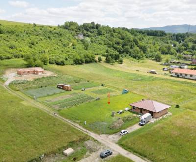 ZNÍŽENÁ CENA - Slnečný stavebný pozemok v obci Jasenica