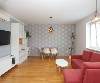 2-izbový kompletne, moderne zariad.byt v Centre, Medená ul. s balkónom