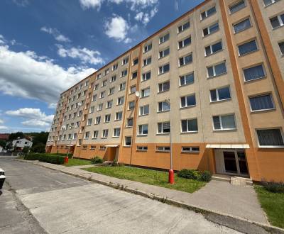 Predané!!!   Priestranný 3-izbový byt v Pravenci s lodžiou a výhľadom