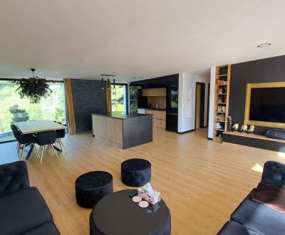 Rezervované: Novostavba rodinného domu Komjatná, pozemok:653m2