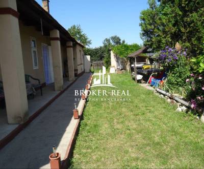 RODINNÝ dom vidiecky - Encs, Maďarsko